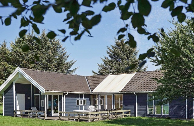 Holiday Home with Sauna by Beach