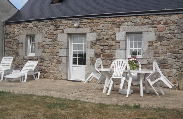 Holiday house Cléden Cap Sizun for 3 - 4 persons with 2 bedrooms - Holiday house