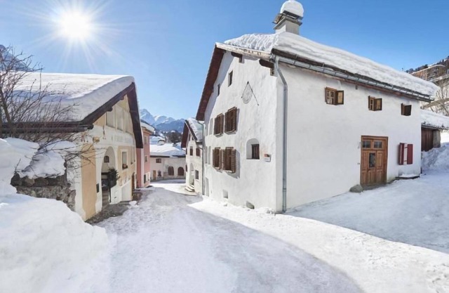 Ferienwohnung Scuol Für Personen Schlafzimmer 