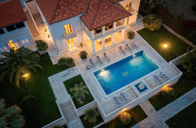 Holiday house Trsteno for 1 - 12 persons with 6 bedrooms - Holiday house