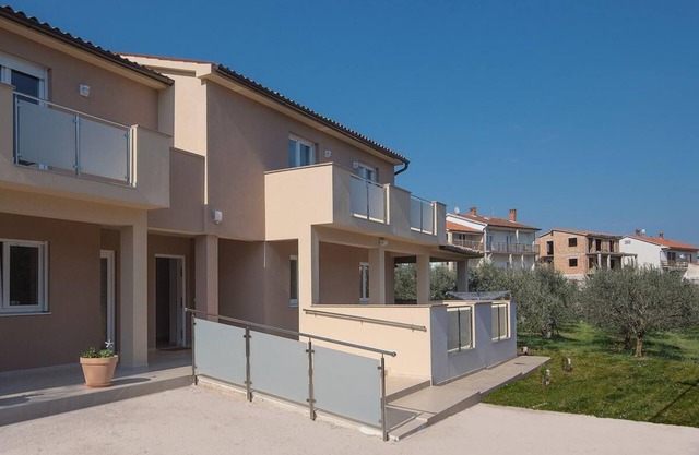 Holiday house Vinkuran for 1 - 10 persons with 4 bedrooms - Holiday home