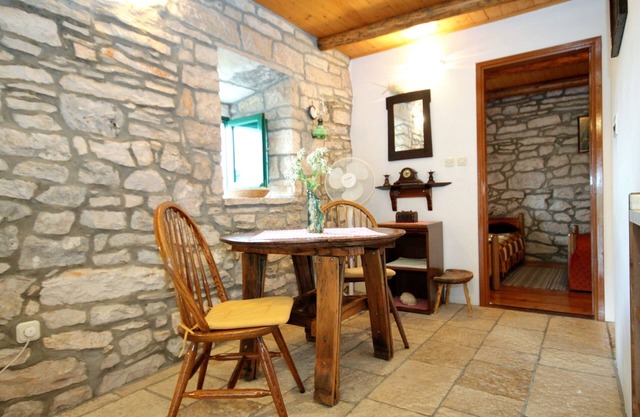 Holiday house with WiFi Žrnovo, Korčula (K-4876)