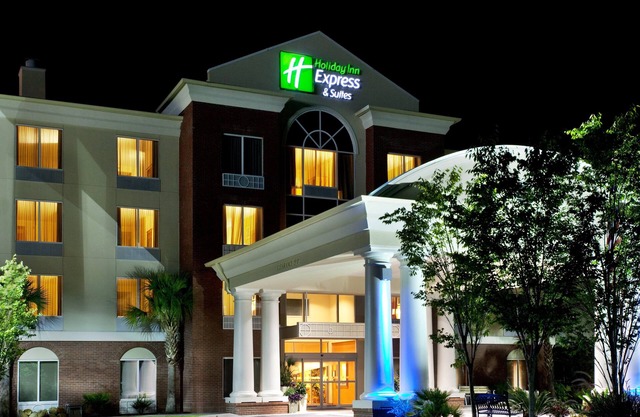 Holiday Inn Express Hotel & Suites Charleston-North by IHG