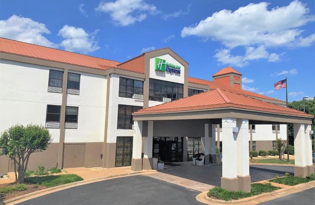 Holiday Inn Express Hillsborough-Durham Area by IHG