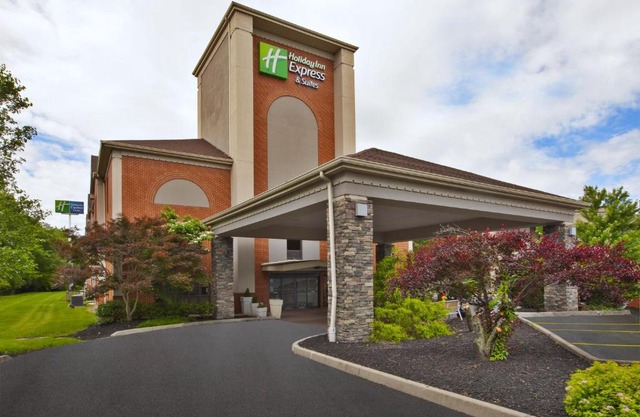 Holiday Inn Express Hotel & Suites Cincinnati Northeast-Milford by IHG