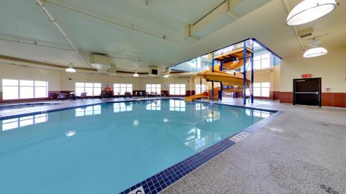 Holiday Inn Express Hotel & Suites - Edmonton International Airport by IHG