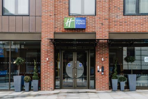 Holiday Inn Express Liverpool - Central by IHG