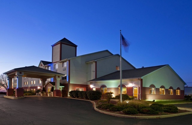 Holiday Inn Express Mt Vernon by IHG