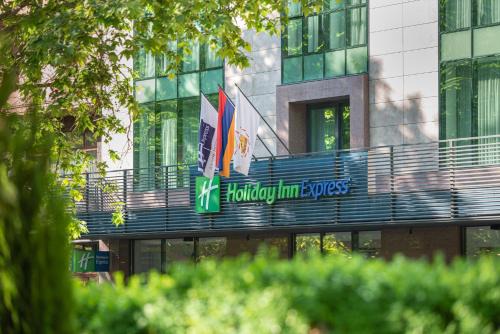Holiday Inn Express Yerevan Ihg Hotel 