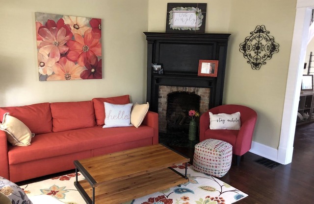 Holy Cross duplex close to Mass Ave