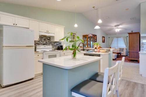 Home in Golf Course Community Near Gainesville