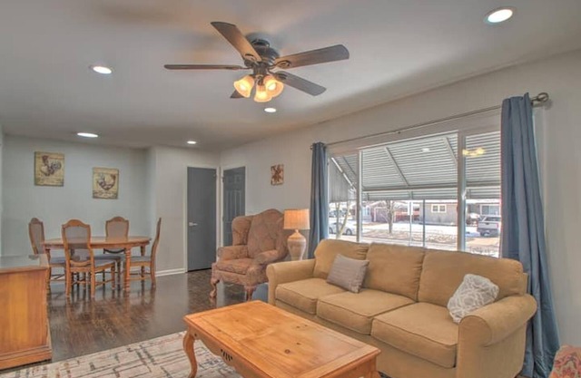 Home Near BP Refinery-Whiting