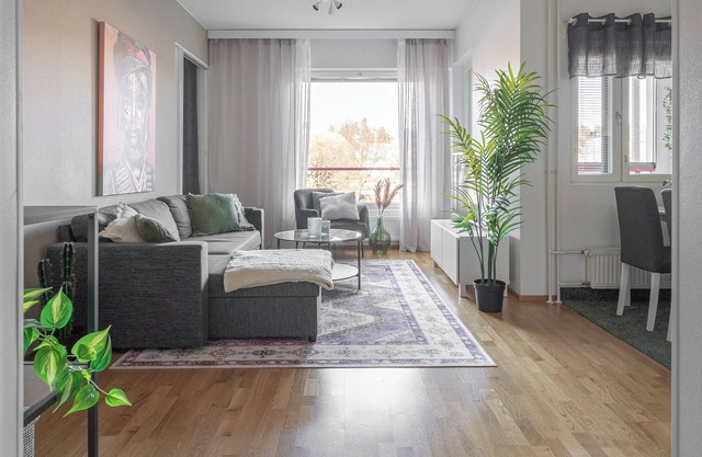 Homelike 1BR Apt. with Sauna & Parking