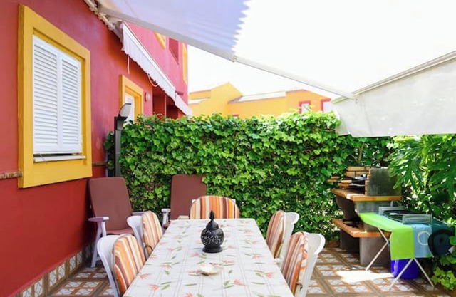 Homerez - Charming house in Rota with pool