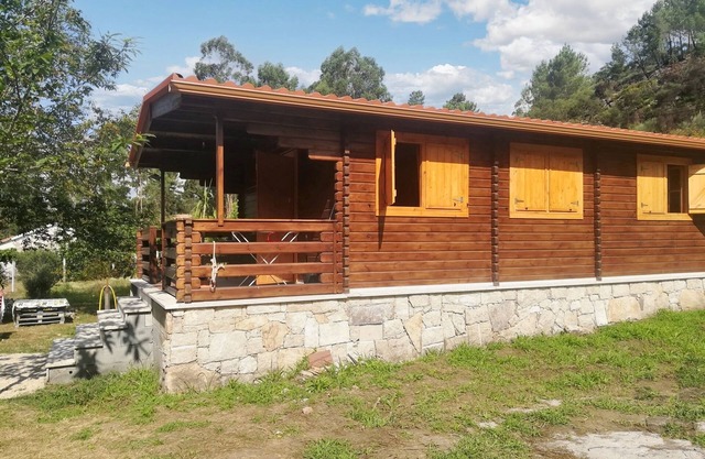 Homerez - Comfortable Chalet in Froufe with Garden