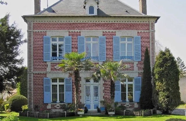 Homerez - House in Chavenay with terrace
