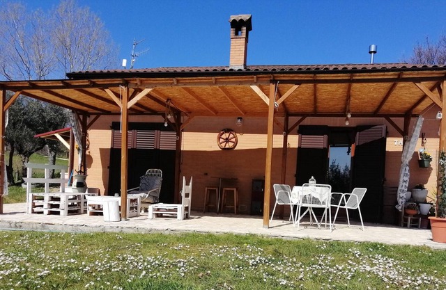 Homerez - Nice house for 4 ppl. with garden at Tolentino
