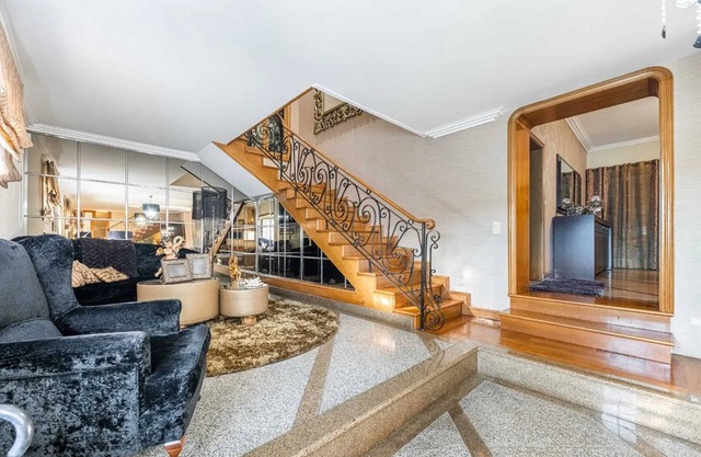 Homerez - Spacious House with Pool in Vandoma