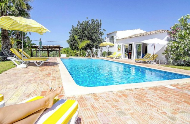 Homerez - Villa in Loulé + sea view
