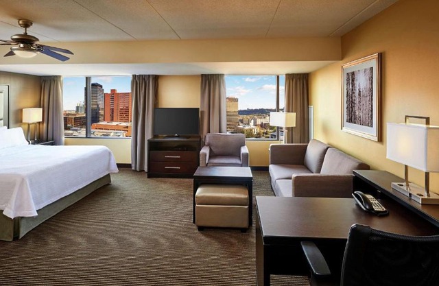 Cozy Dt Hamilton 