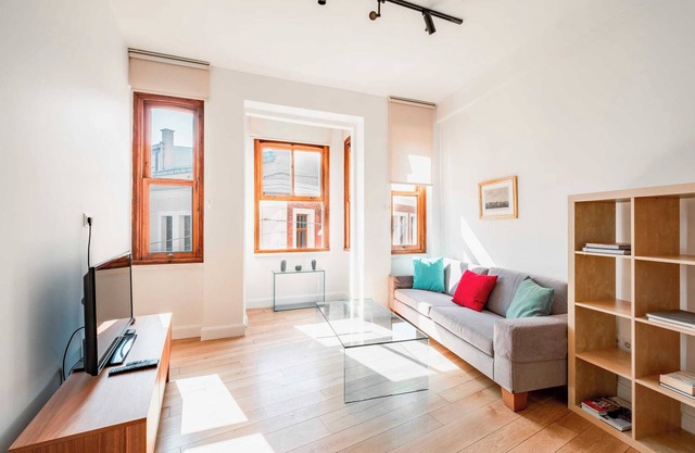 Homie Suites | Galata Tower | 2br Apartment #LU3