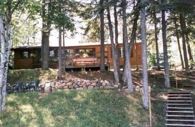 Horsehead Lake Retreat (Big Discounts in June Call 414-378-7273)