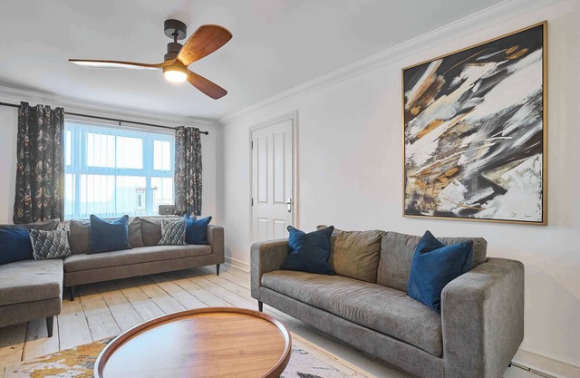 Host & Stay | Honeycomb House