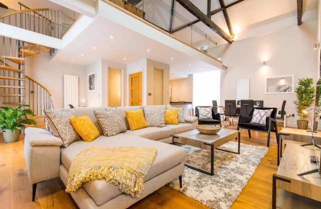 Host & Stay | The Old Meeting Hall