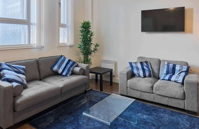 Host & Stay | Three Graces Getaway