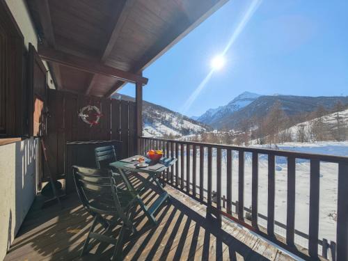 Hostdomus - Green Sun