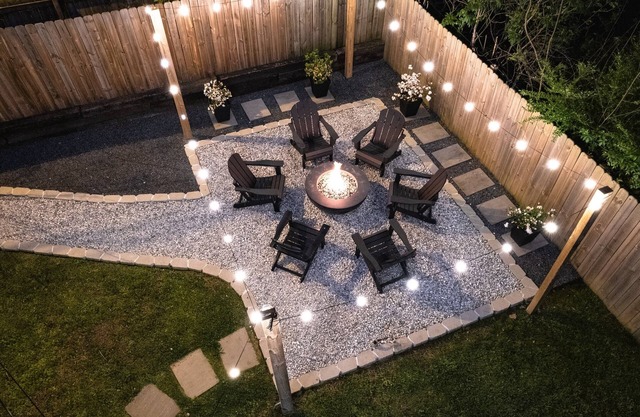 Hot Tub+Gas Fire Pit+Outdoor Oasis+Lights+Murals