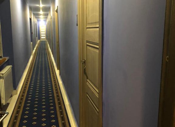 Hotel 6