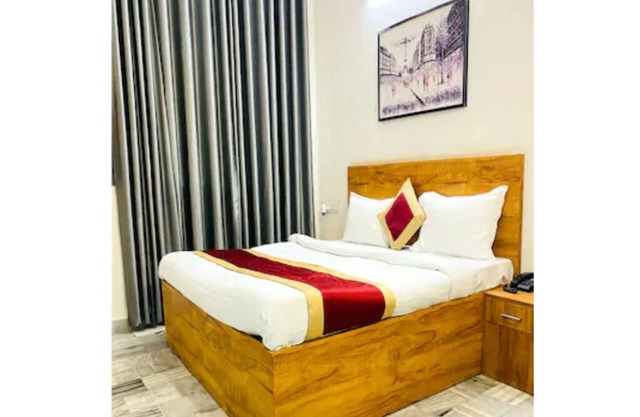 Hotel Eleven 8