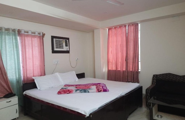 Hotel Geetanjali Palace