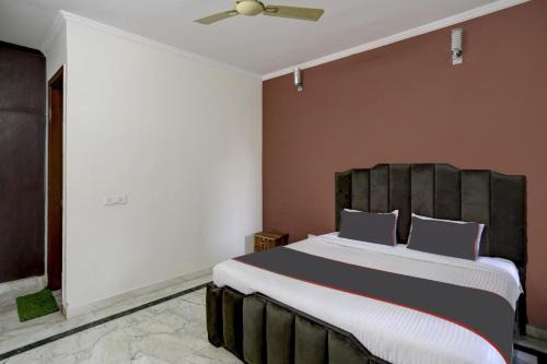 Hotel O Uk House Residency