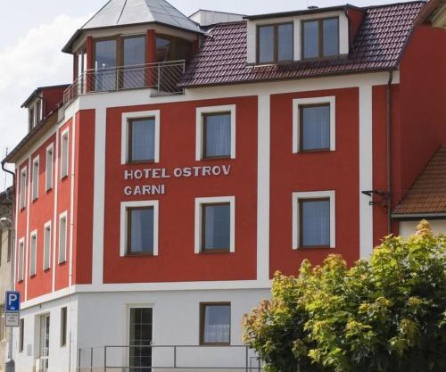 Hotel Ostrov Garni