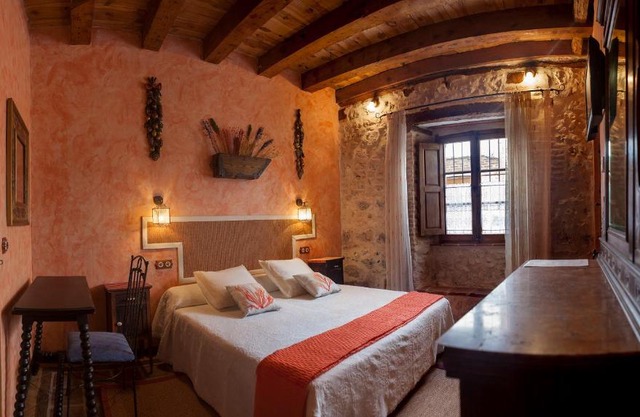Hotel Rural La Enhorcadora