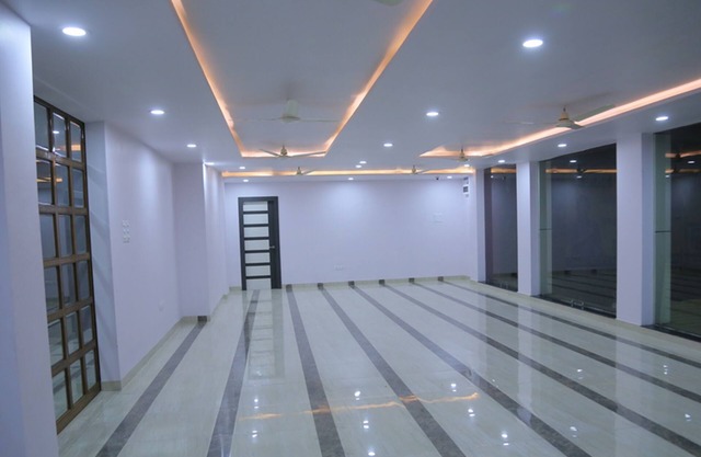 Hotel Saraogi Palace