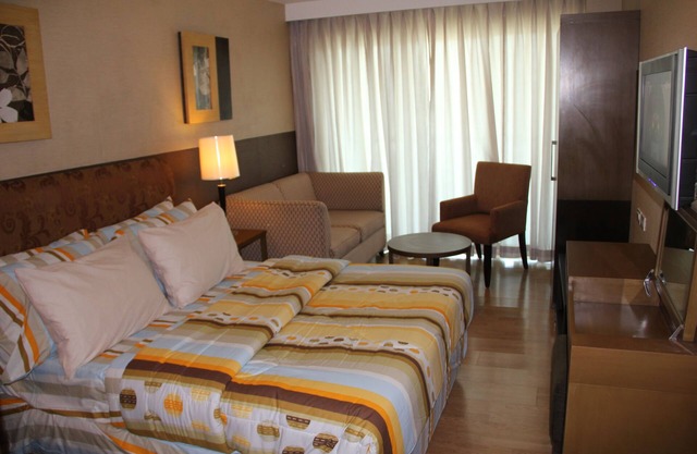 Hotel-Type Ambiance: Studio Unit Condo
