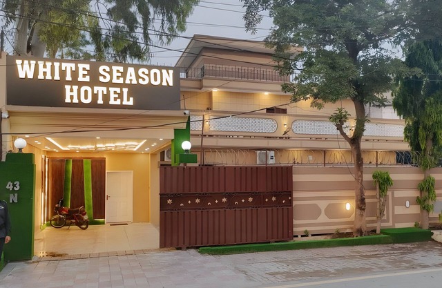 Hotel White Season Gulberg