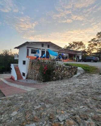 Hotel y Restaurante la Cuchilla