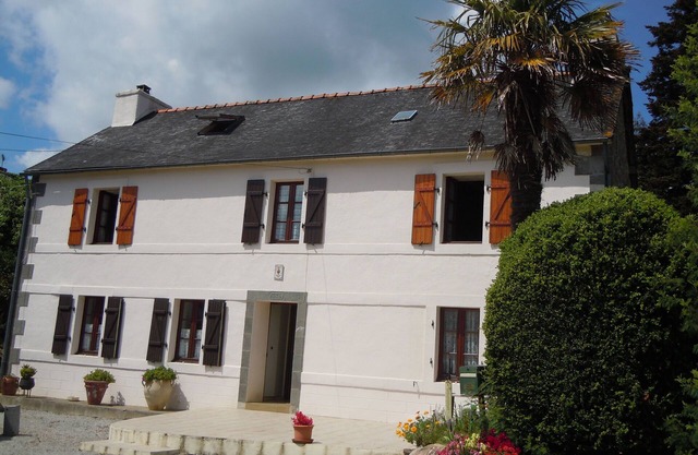 House 90m2 in hamlet 200 m river, Crozon peninsula