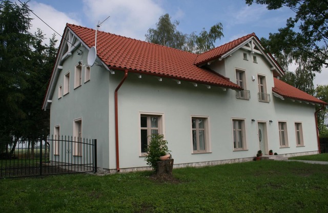 House, dating XIX century, with the garden, sauna& jacuzzi, old polish village