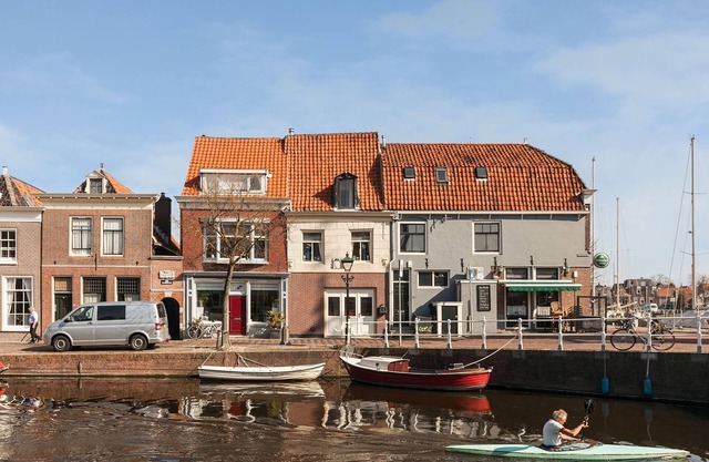 House in Centrum of Alkmaar, on the canal system