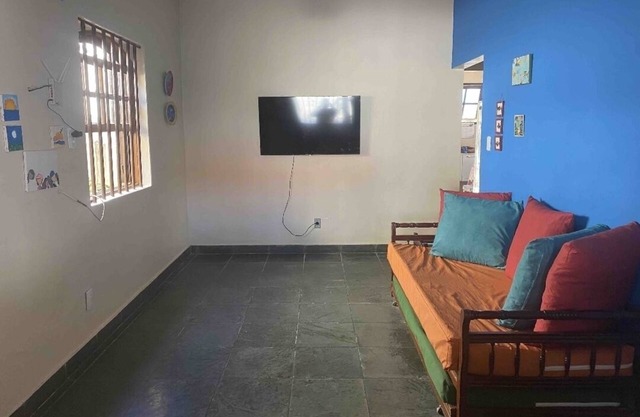 House in Praia dos Anjos. Walking distance to the beach, Forno trail and boat trip.