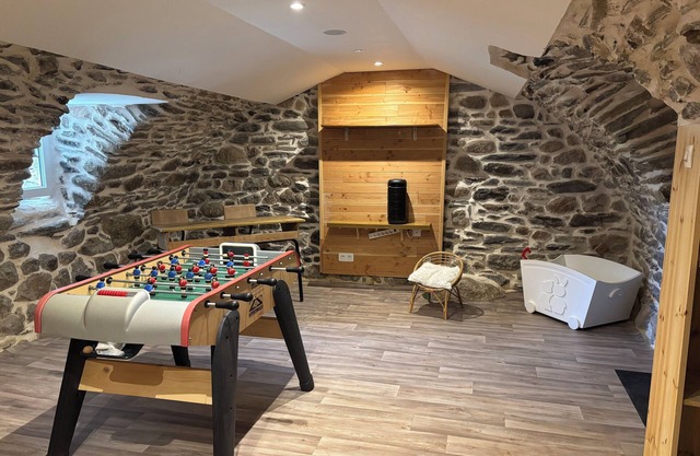 House in the heart of the Cévennes Gardoises with playroom for children and adults