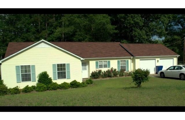 House near Lagrange, Auburn, and West Point Lake