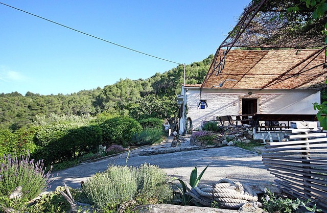 House Nova (46292-K1) - Stomorska - island Solta