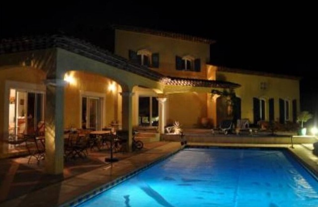 House/Villa - FORCALQUEIRET