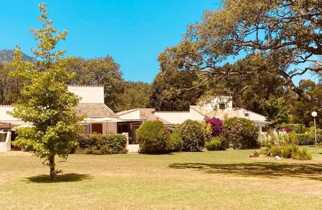 House villa with pool 5 minutes from the beach